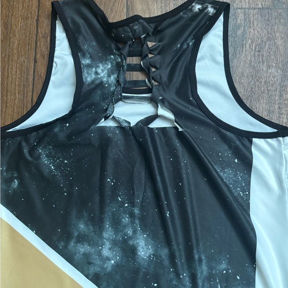 NHL* Las Vegas Golden Knights Woman Tank Top * Size Medium - Picture 2 of 6